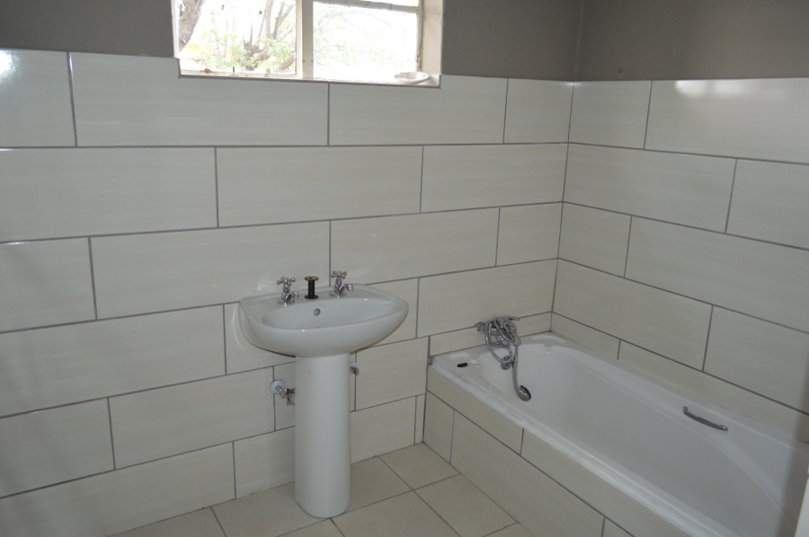 4 Bedroom Property for Sale in Collerville North West